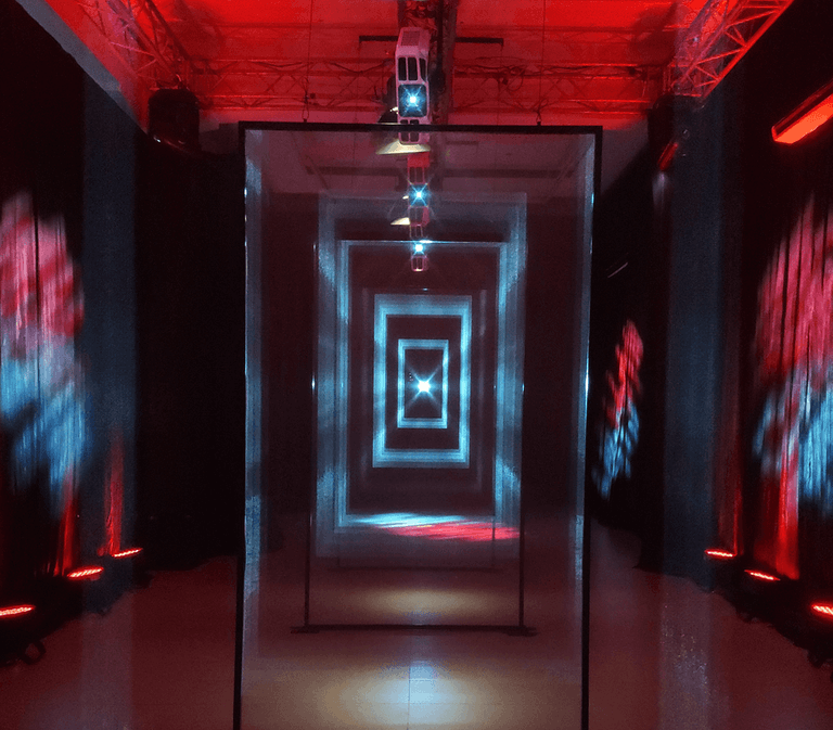holographic screen technology 4